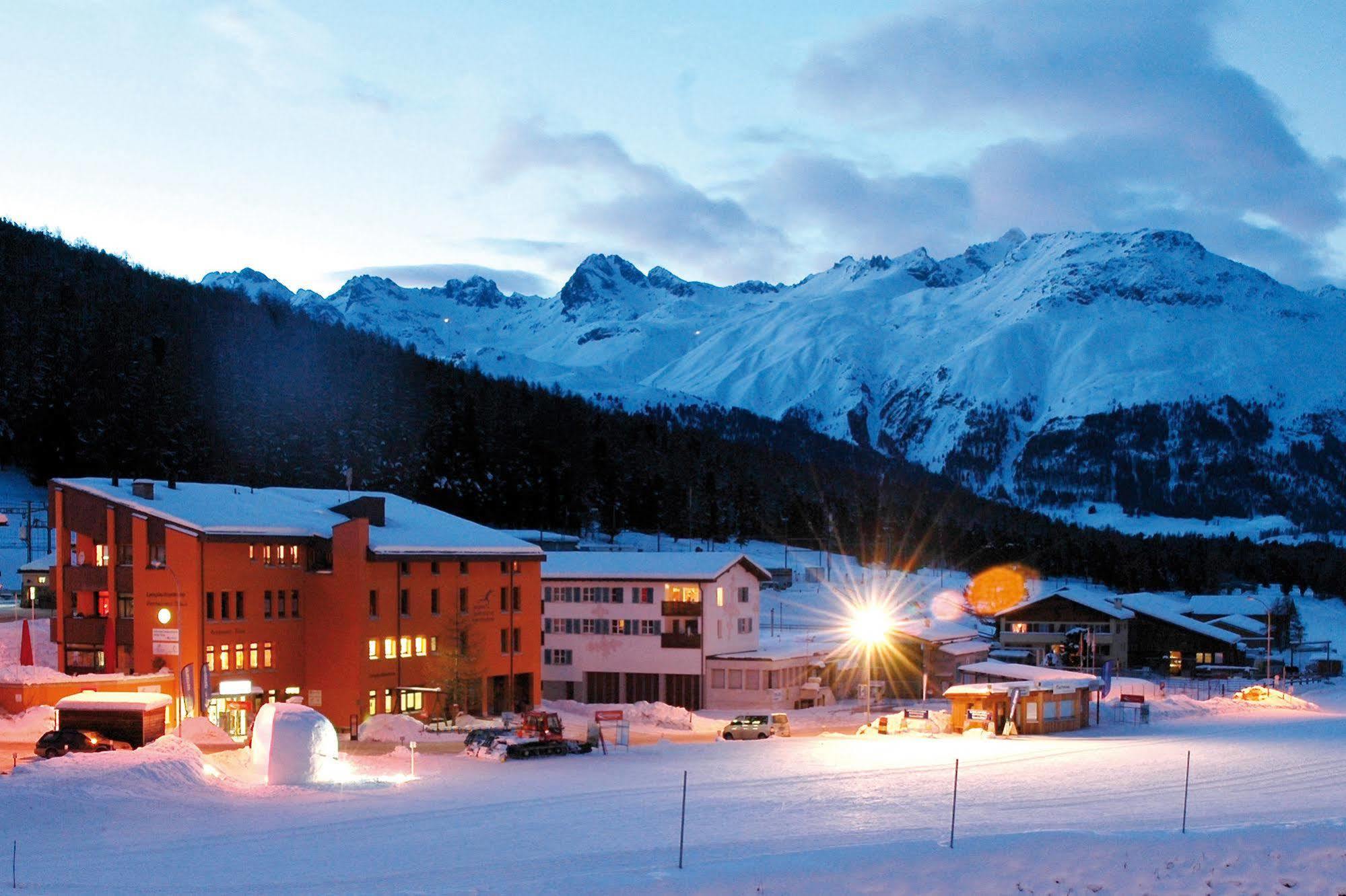 Pontresina Youth Hostel Exteriér fotografie